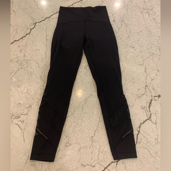 Lululemon Luxtreme Motionful 25” Hi Rise Leggings - Picture 8 of 12